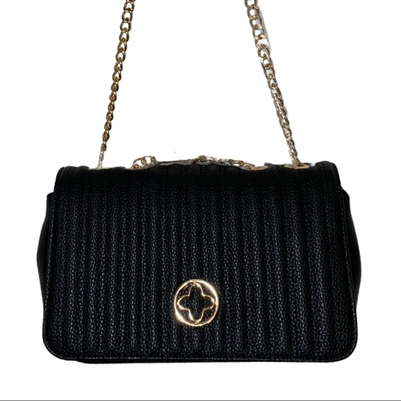 Handbags - NWT. Elegant Crossbody Bag